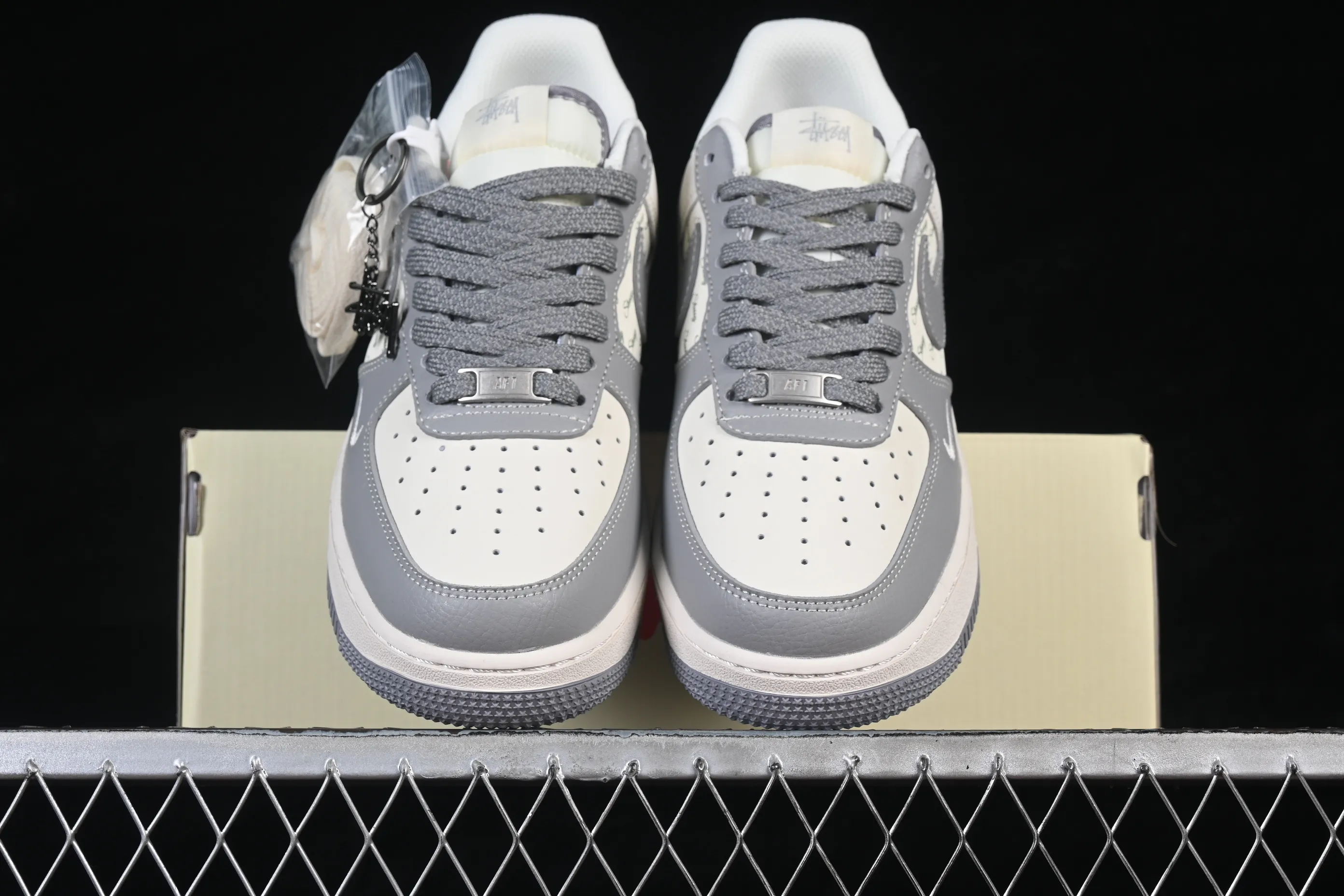All categories Nk Air Force 1 Air Force series Nk Air Force 1 Low Air Force low-top Nike Air Force 1'07 Low Stusi co-branded Air Force 1 low-top casual sneakers HH7518-082